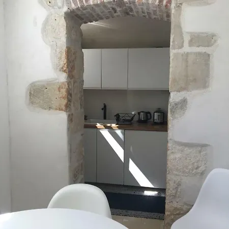 Διαμέρισμα Joly